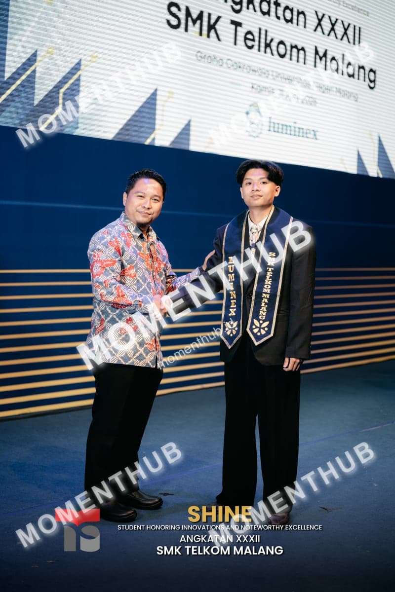 shine-smk-telkom-malang-prosesi-wisuda-120
