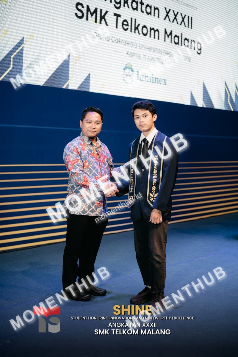 shine-smk-telkom-malang-prosesi-wisuda-214