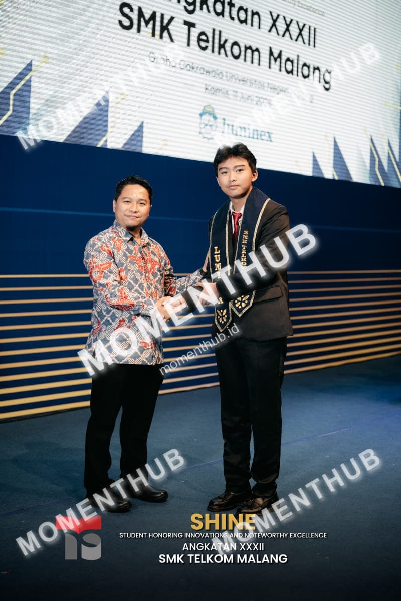 shine-smk-telkom-malang-prosesi-wisuda-247