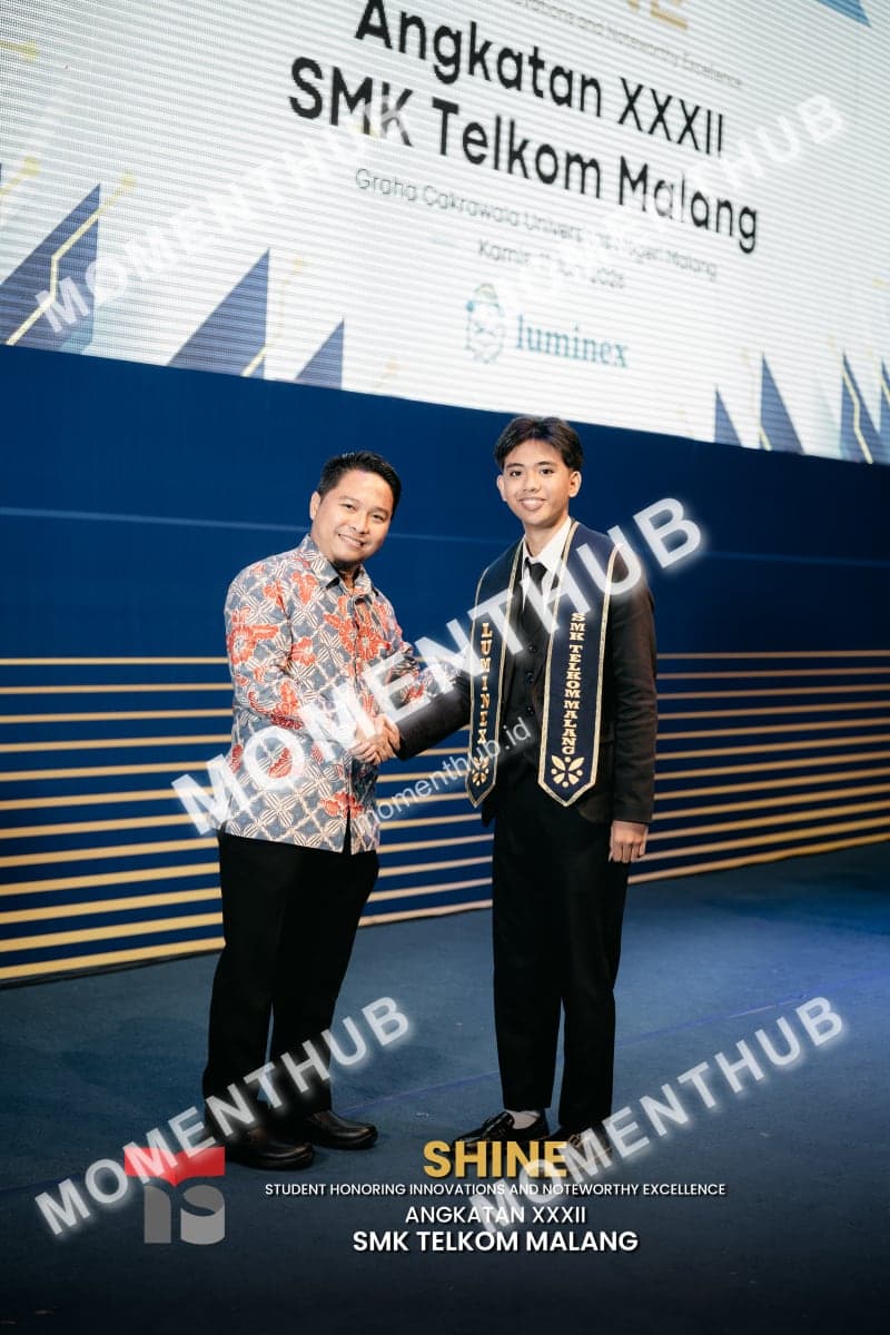 shine-smk-telkom-malang-prosesi-wisuda-310
